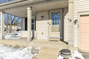 324 W Hidden Trail, Elkhorn, WI 53121 - Photo 3