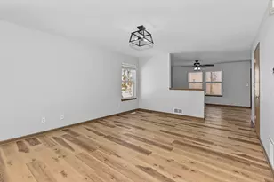 324 W Hidden Trail, Elkhorn, WI 53121 - Photo 5