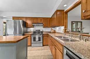 N73W5381 Georgetown Dr, Cedarburg, WI 53012 - Photo 5