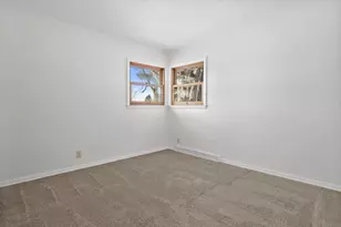 34302 Loland Dr, Racine, WI 53185 - Photo 21