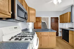 1828 N 55th St, Milwaukee, WI 53208 - Photo 11