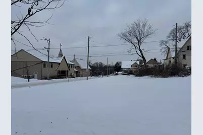 2401 N Richards St, Milwaukee, WI 53212 - Photo 1