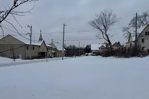 2401 N Richards St, Milwaukee, WI 53212 - Photo 1