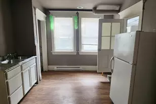 935 W Greenfield Ave, Milwaukee, WI 53204 - Photo 7