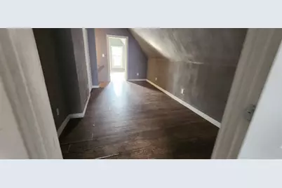 935 W Greenfield Ave, Milwaukee, WI 53204 - Photo 11