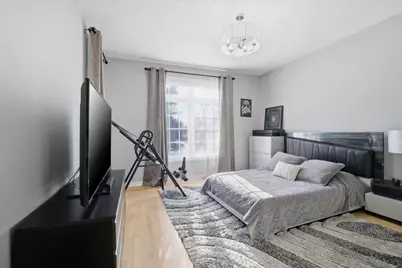 10831 N Essex Dr, Mequon, WI 53092 - Photo 15