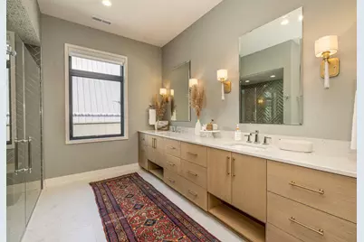 5589 N Danbury Rd, Whitefish Bay, WI 53217 - Photo 13