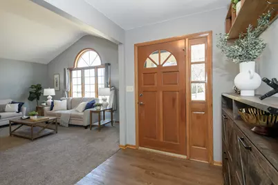 767  Alex Ct, Pewaukee, WI 53072 - Photo 17