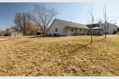 767  Alex Ct, Pewaukee, WI 53072 - Photo 3