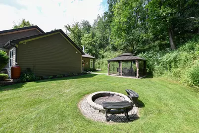 W4156  Longfellow Dr, Geneva, WI 53147 - Photo 39