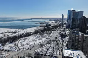 1028 E Juneau Ave, Milwaukee, WI 53202 - Photo 5