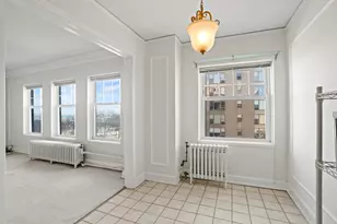 1028 E Juneau Ave, Milwaukee, WI 53202 - Photo 13