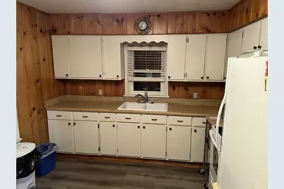 103 W Eagle St, Eagle, WI 53119 - Photo 5