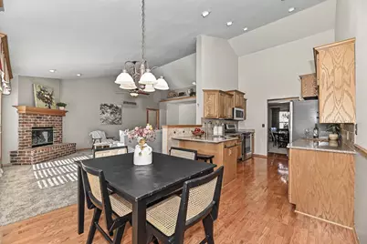 2705  Darrell Dr, Waukesha, WI 53188 - Photo 21