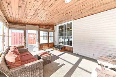 2705  Darrell Dr, Waukesha, WI 53188 - Photo 9