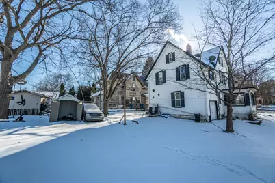 132 E Washington St, West Bend, WI 53095 - Photo 17