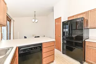 1521 Prairie Dr, Racine, WI 53406 - Photo 15