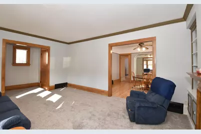 6426 W Wisconsin Ave, Wauwatosa, WI 53213 - Photo 11