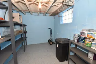 6426 W Wisconsin Ave, Wauwatosa, WI 53213 - Photo 27