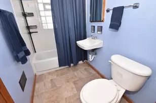 6426 W Wisconsin Ave, Wauwatosa, WI 53213 - Photo 9