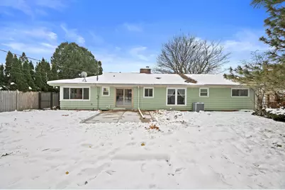 7216 N Mohawk Ave, Glendale, WI 53217 - Photo 35