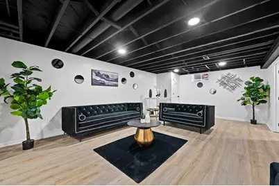 7216 N Mohawk Ave, Glendale, WI 53217 - Photo 25