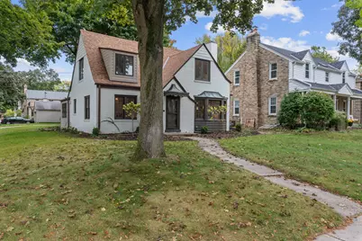 2578 N 88th St, Wauwatosa, WI 53226 - Photo 45