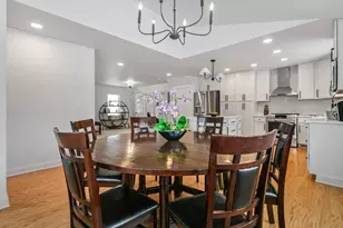 2578 N 88th St, Wauwatosa, WI 53226 - Photo 9