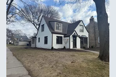 2578 N 88th St, Wauwatosa, WI 53226 - Photo 1