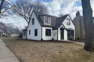 2578 N 88th St, Wauwatosa, WI 53226 - Photo 1