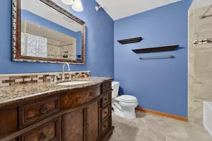 1520 Raintree Ln, Racine, WI 53406 - Photo 15