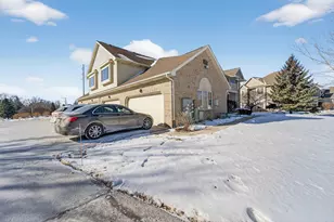 1520 Raintree Ln, Racine, WI 53406 - Photo 19