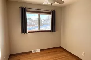 314 Beech St, Grafton, WI 53024 - Photo 9