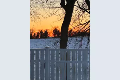 36 W Sedgemeadow St, Elkhorn, WI 53121 - Photo 31