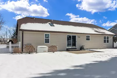 36 W Sedgemeadow St, Elkhorn, WI 53121 - Photo 25