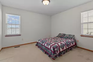 36 W Sedgemeadow St, Elkhorn, WI 53121 - Photo 15