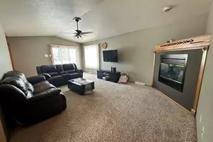 427 Limestone St, Kiel, WI 53042 - Photo 5