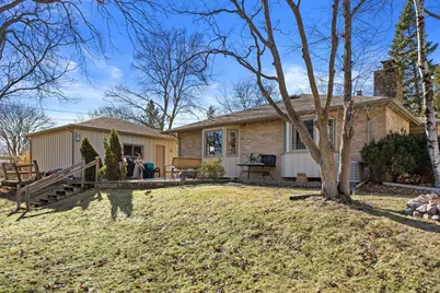 8828 N Navajo Rd, Bayside, WI 53217 - Photo 9