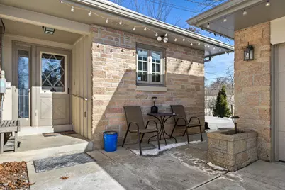 8828 N Navajo Rd, Bayside, WI 53217 - Photo 7