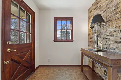 8828 N Navajo Rd, Bayside, WI 53217 - Photo 11