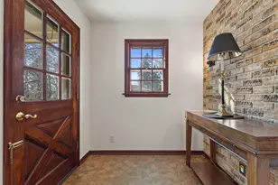 8828 N Navajo Rd, Bayside, WI 53217 - Photo 11