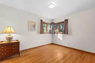 8828 N Navajo Rd, Bayside, WI 53217 - Photo 29