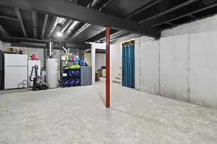 312 Big Bend Way, Hartford, WI 53027 - Photo 27