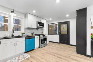 W156N8813 Pilgrim Rd, Menomonee Falls, WI 53051 - Photo 9