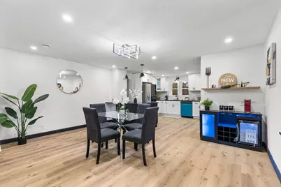 W156N8813  Pilgrim Rd, Menomonee Falls, WI 53051 - Photo 5