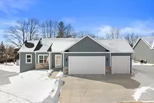 110 River Ct, Theresa, WI 53091 - Photo 1