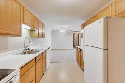 2825  11th Pl #703, Somers, WI 53140 - Photo 9