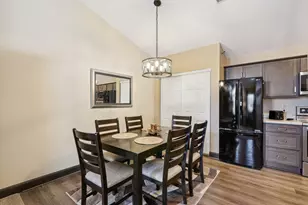 9213 S Aspen Dr, Oak Creek, WI 53154 - Photo 5