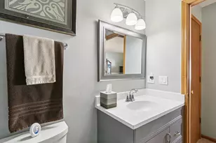 9213 S Aspen Dr, Oak Creek, WI 53154 - Photo 21