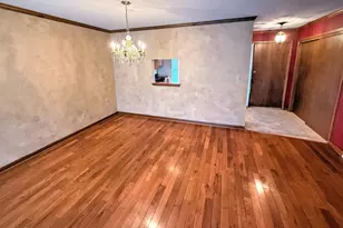 11025 N Balsam Tree Ct, Mequon, WI 53092 - Photo 5